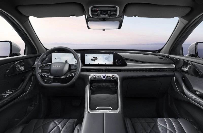 Premium materials https://www.hshmotorgroup.co.uk/assets/media/omoda9interiordashboard.jpeg